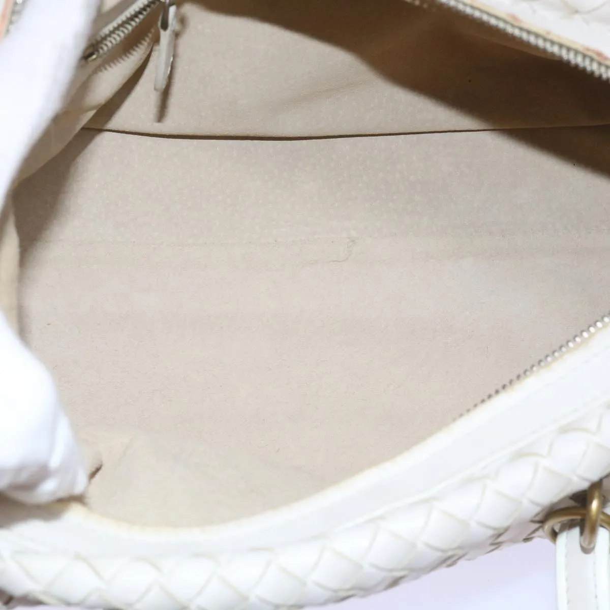 Bottega Veneta Intrecciato Ecru Leather Handbag (Pre-Owned)