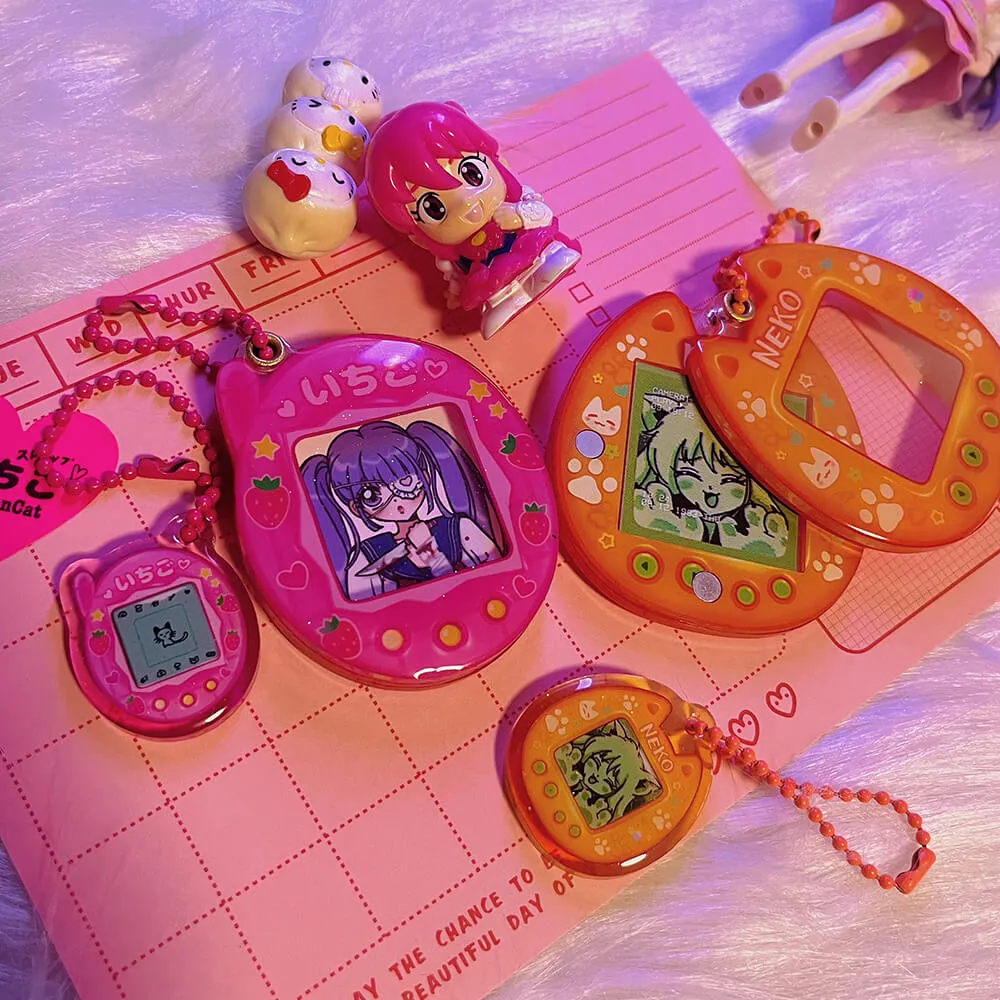 Tamagotchi Photo Pendant Orange