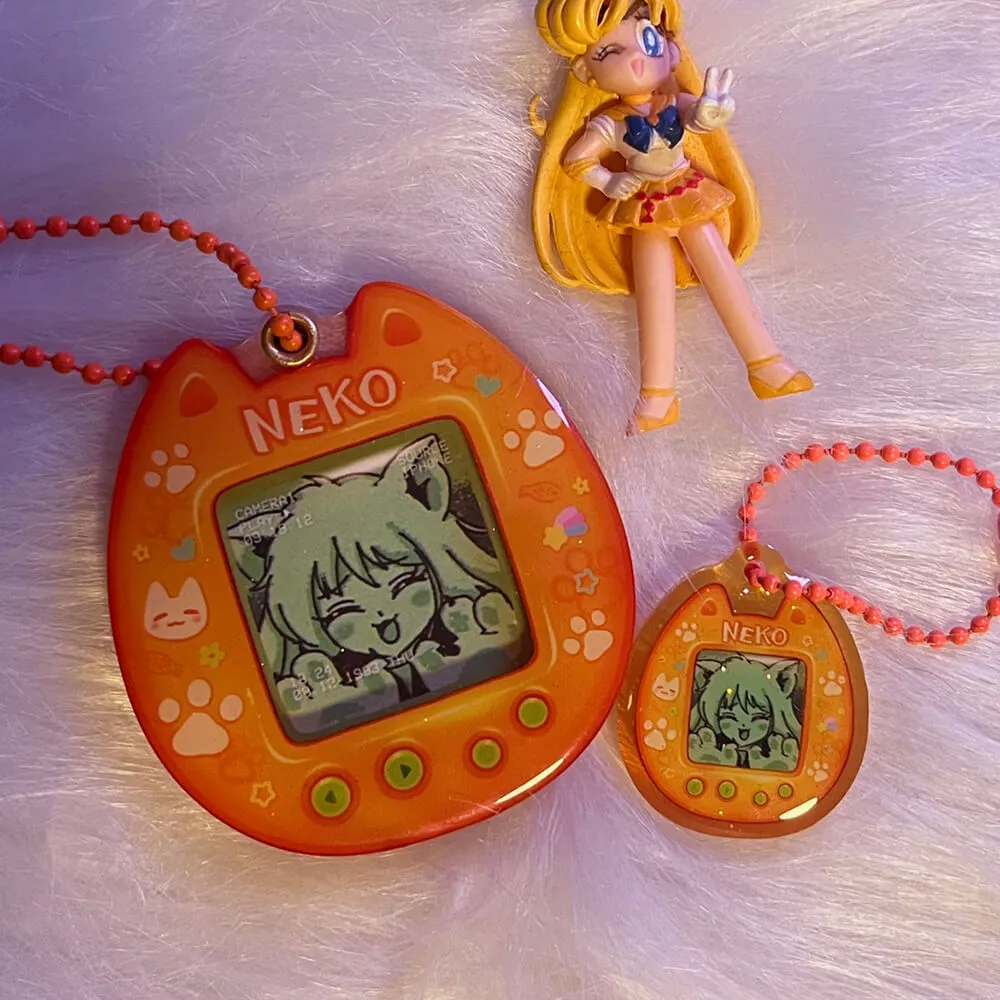 Tamagotchi Photo Pendant Orange